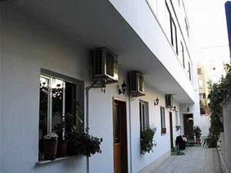 Hotel Haxhiu Tirana Exterior foto